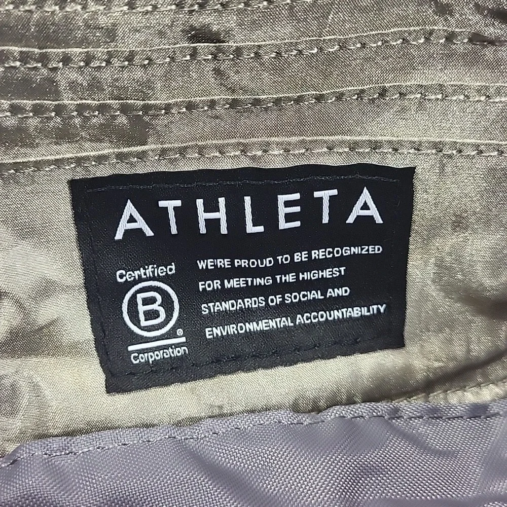 Athleta Fanny Pack Womens One Size Pink Coral Nylon Waist‎ Bag W/Built In Wallet